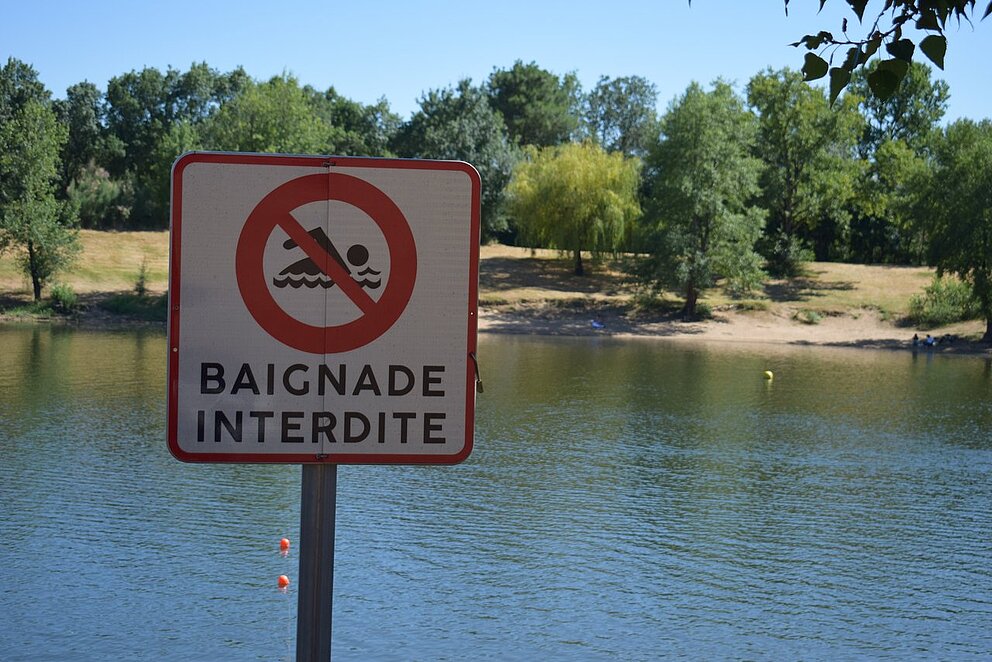 Baignade interdite au plan d'eau du Chêne